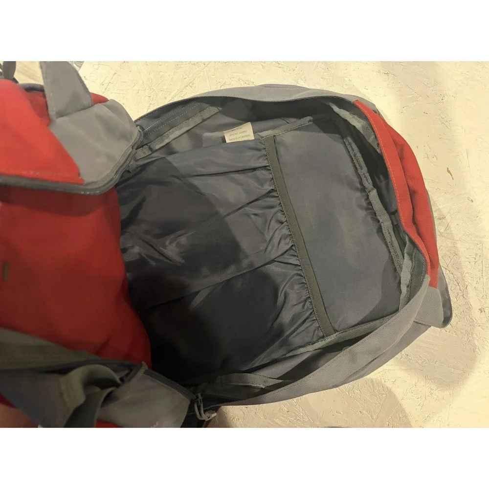 Kelty Shrike 32 Java Backpack Red Gray Hiking Outdoors Pockets Zippers